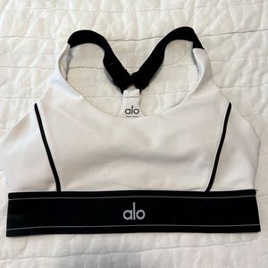 ALO YOGA Airlift Suit Up Bra - Ivory